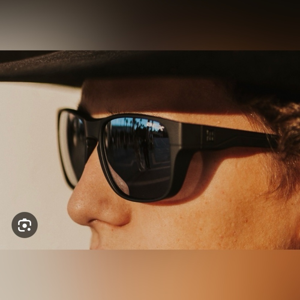 NWOT - Authentic - BEX - Mica Polarized Sunglasses - Black/Grey